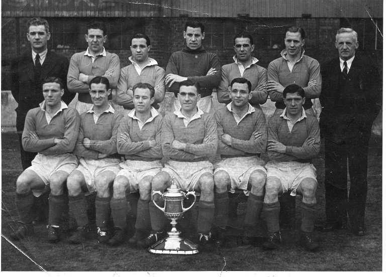 1947AberdeenScCup2.jpg.62761f15dd055bc16101fee9901e669d.jpg